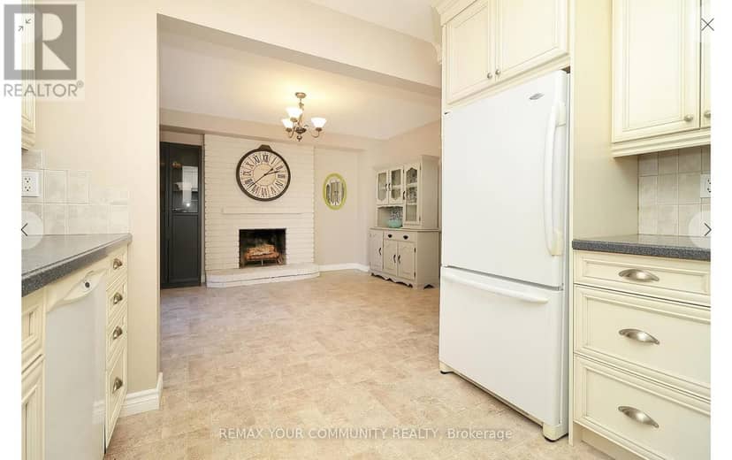 161 Billings Crescent — photo 12 of 34