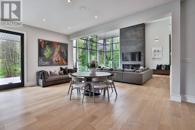 1102 Crestview Street — photo 14 of 40