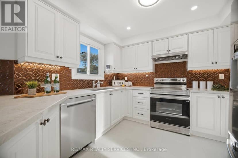 28 Corkett Drive — photo 12 of 40