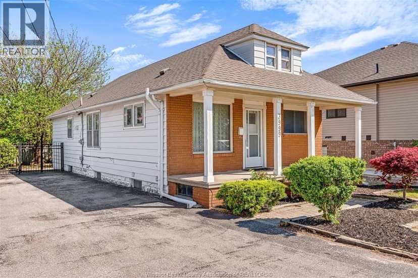 3999 GRAND MARAIS ROAD East — photo 4 of 23