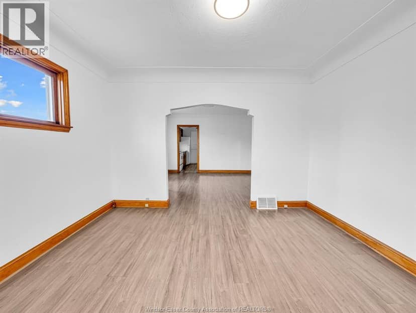 3999 GRAND MARAIS ROAD East — photo 7 of 23