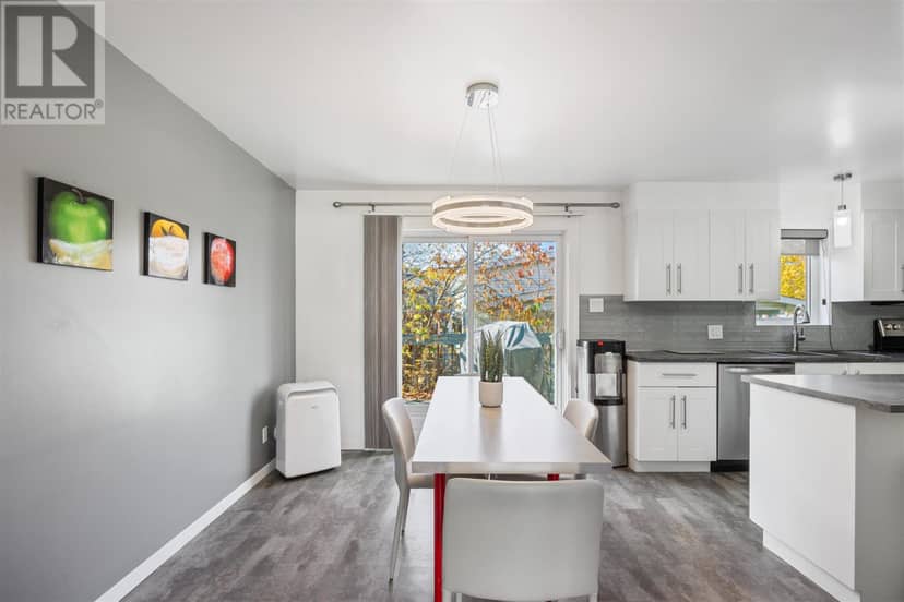 34 Lynne Ct — photo 9 of 40