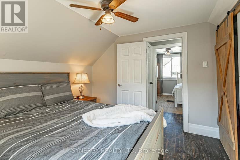 554 Brunswick Street — photo 19 of 32