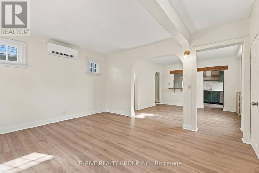 966 Colborne Street — photo 9 of 33