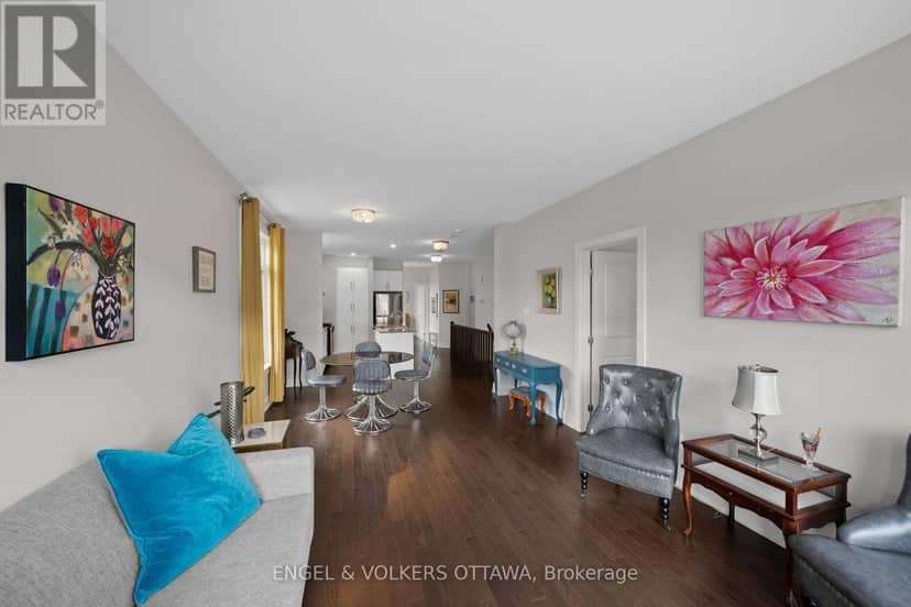 538 Silverbell Crescent — photo 10 of 30