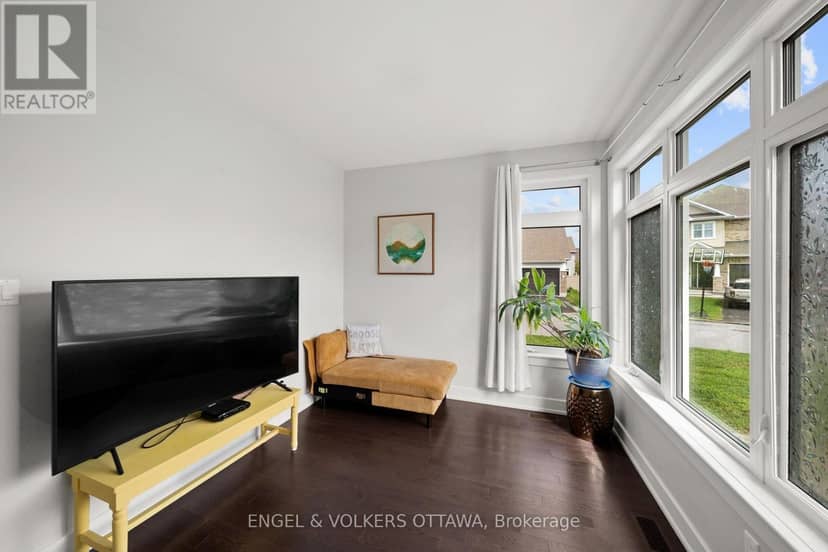 538 Silverbell Crescent — photo 14 of 30