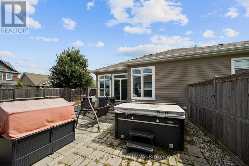 538 Silverbell Crescent — photo 29 of 30