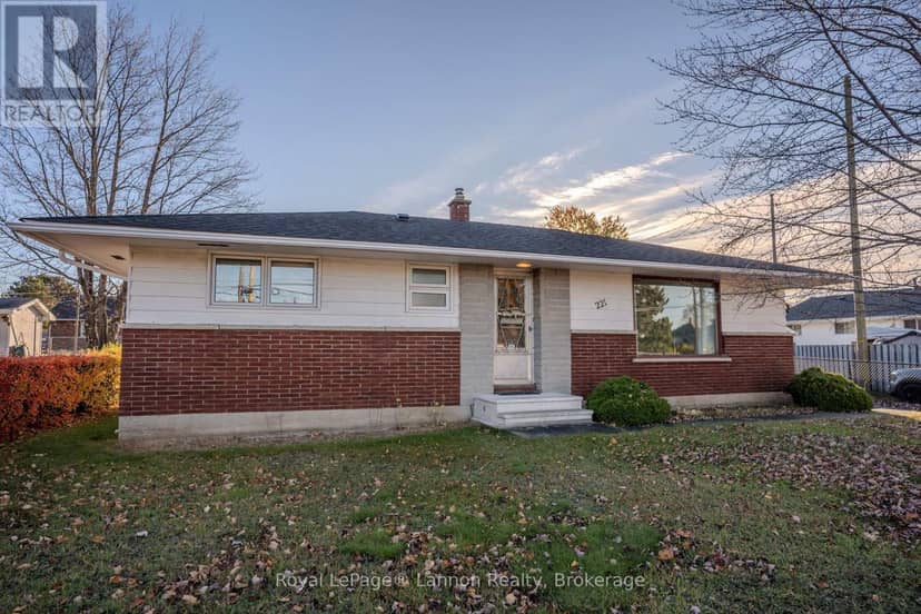 221 Balsam Street — photo 33 of 33