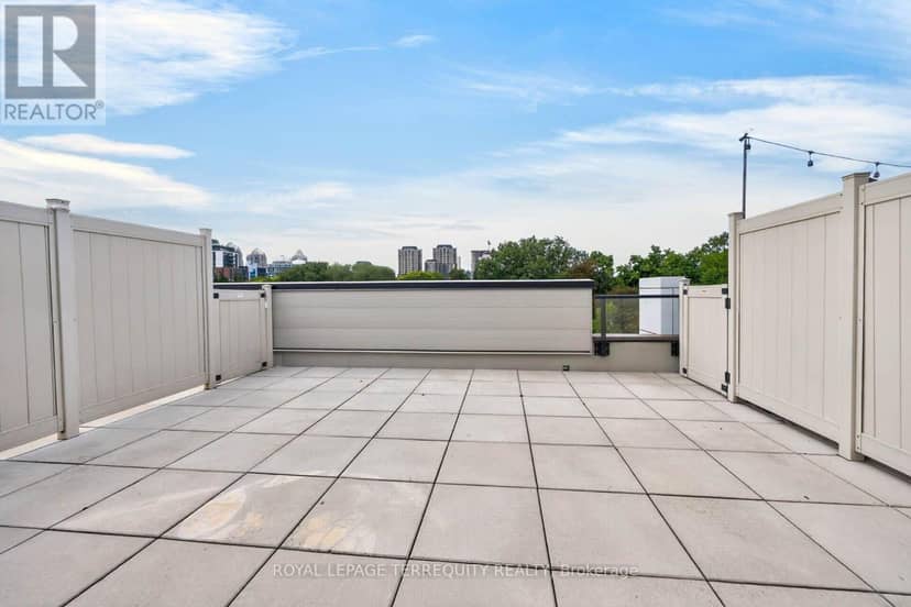 16 - 780 Sheppard Avenue E — photo 32 of 40