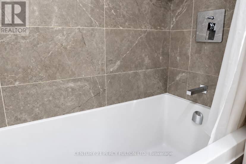 806 - 55 Ontario Street — photo 19 of 26