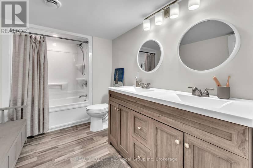 61 Astor Street S — photo 25 of 32