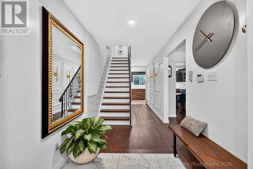 15 Marblemount Crescent, Toronto, photo 3