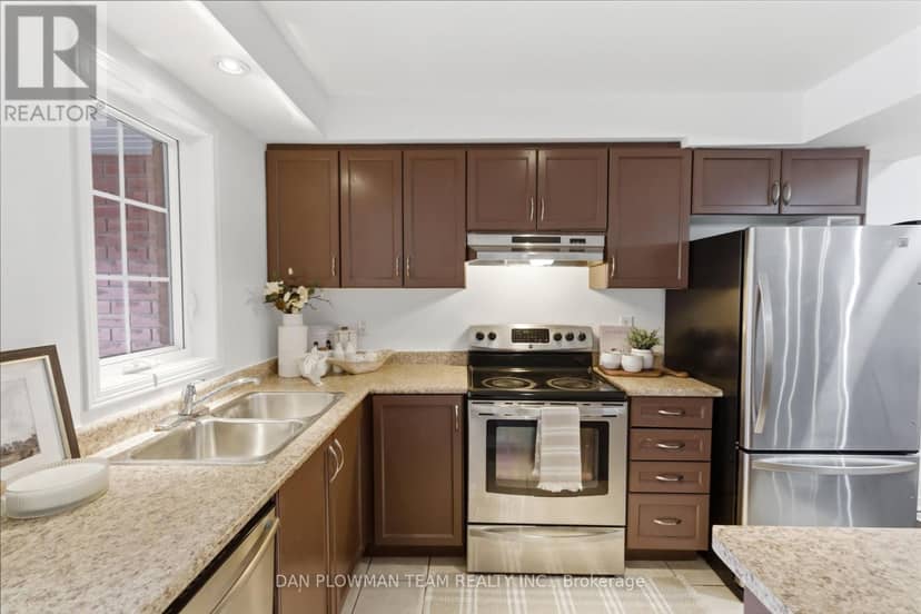 23 Blunden Road — photo 12 of 31