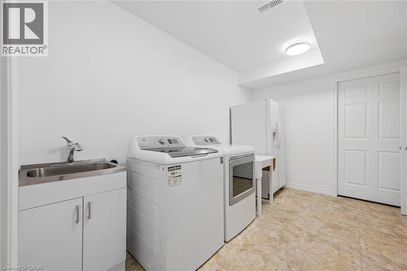 1120 CENTRE Street — photo 34 of 40