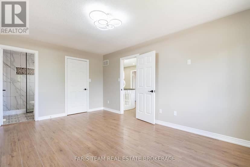 186 Ferndale Drive S — photo 18 of 40