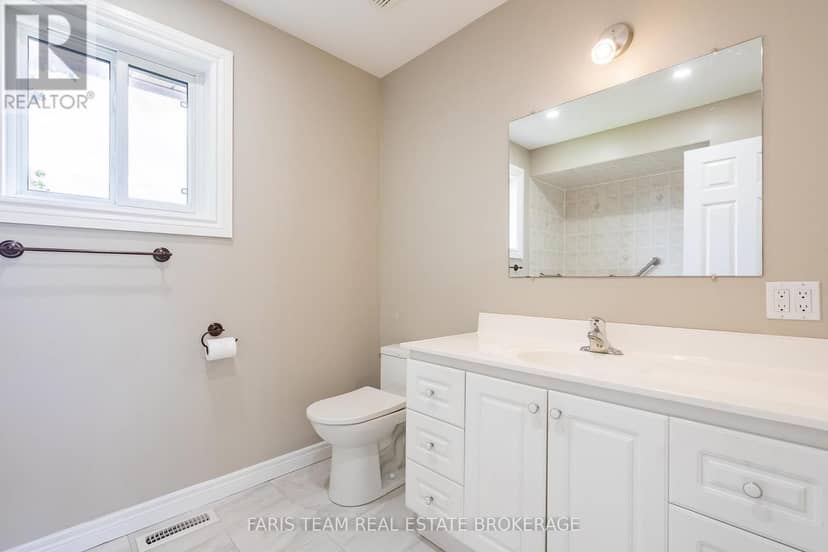 186 Ferndale Drive S — photo 26 of 40