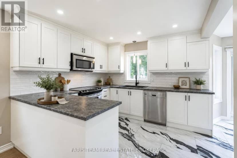 186 Ferndale Drive S, Barrie, photo 5