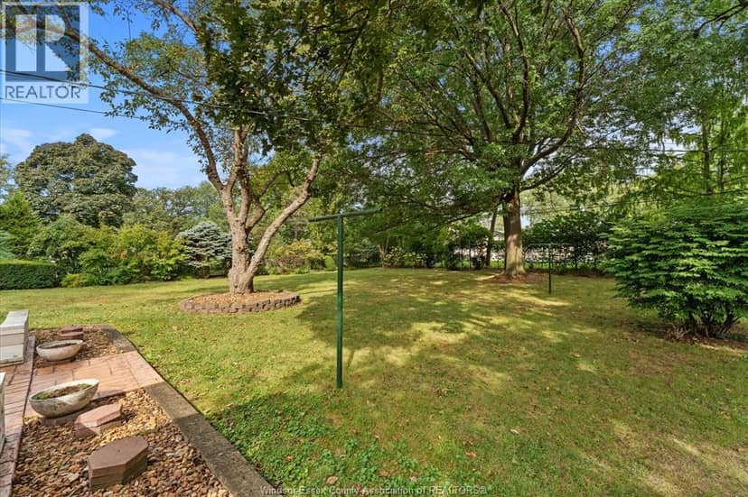 730 Champlain DRIVE — photo 22 of 24