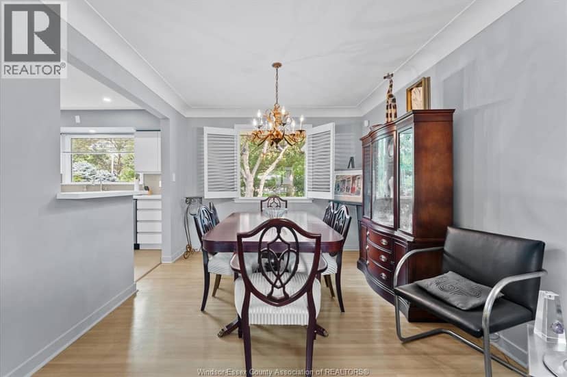 730 Champlain DRIVE — photo 10 of 24