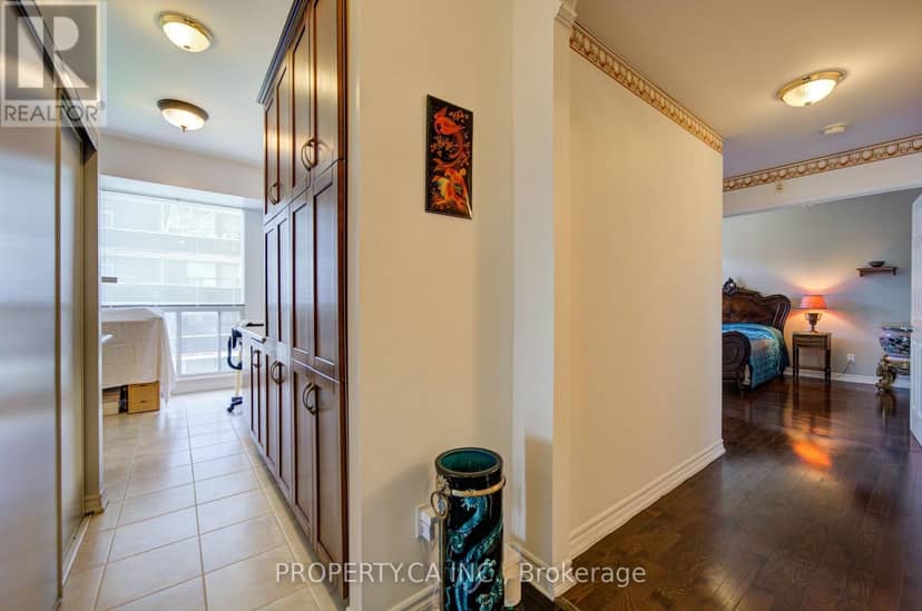 609 - 4200 Bathurst Street — photo 15 of 38