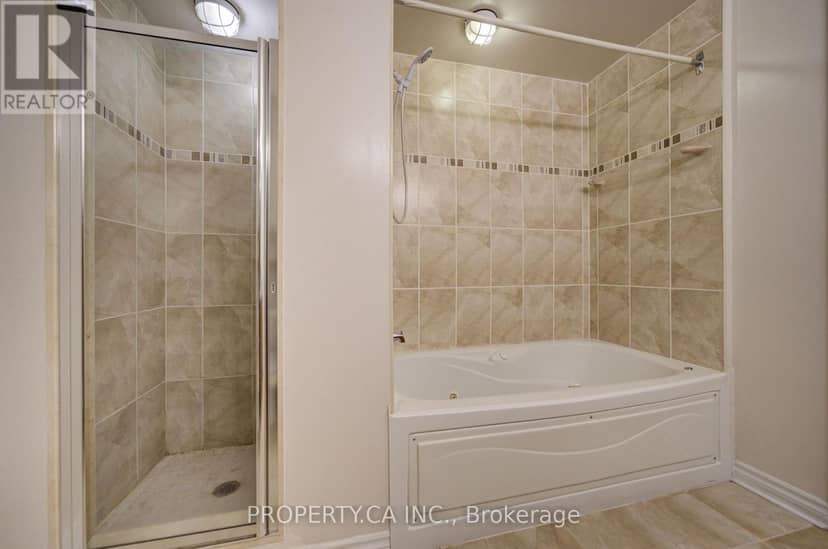 609 - 4200 Bathurst Street — photo 19 of 38