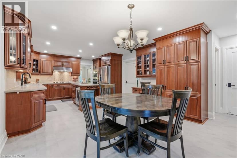 48 WOODEND Drive — photo 17 of 40