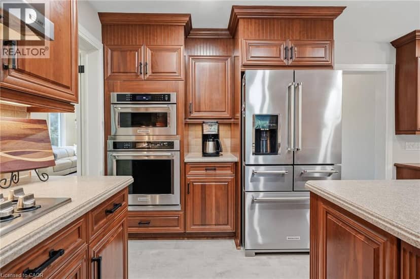 48 WOODEND Drive — photo 15 of 40