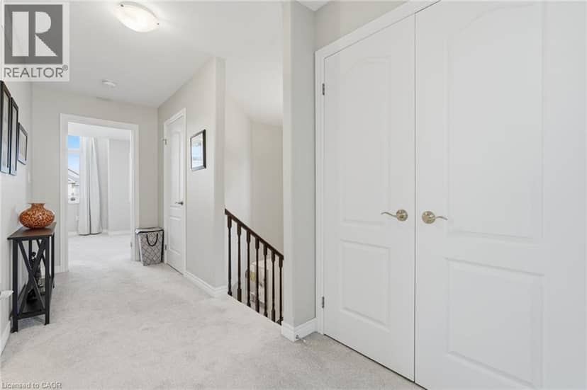 71 LAURENT Avenue — photo 19 of 40