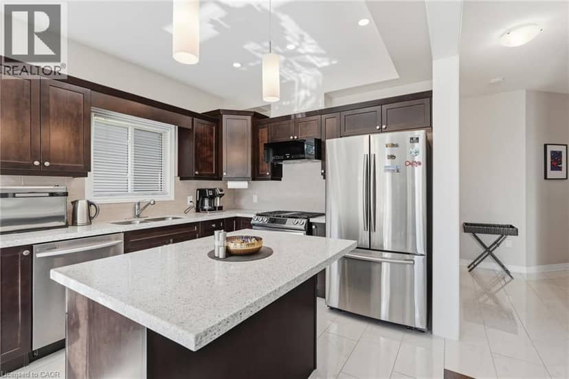 71 LAURENT Avenue — photo 12 of 40