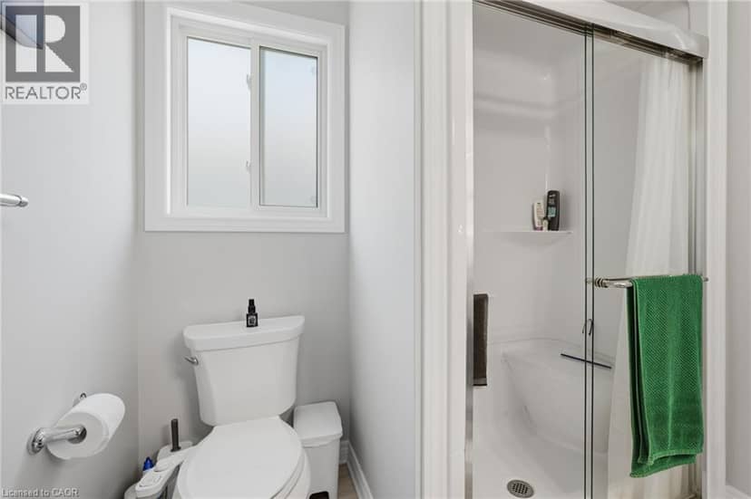 71 LAURENT Avenue — photo 25 of 40