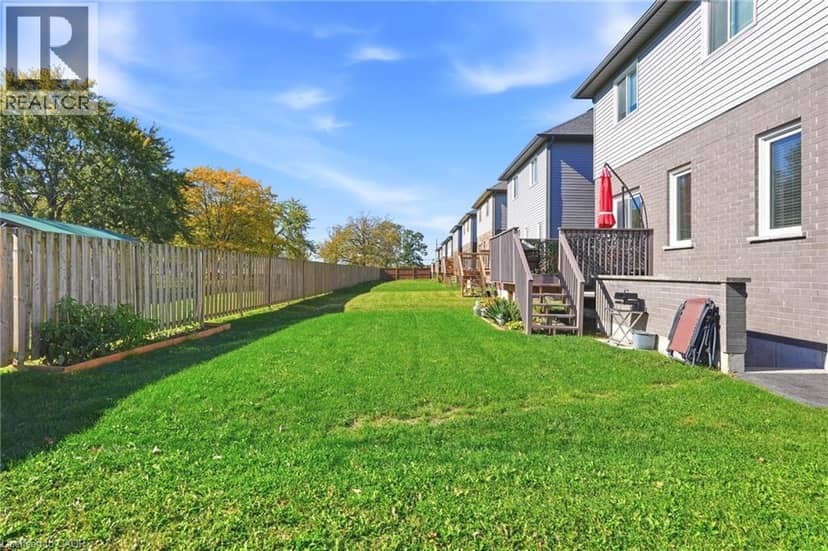 71 LAURENT Avenue — photo 31 of 40