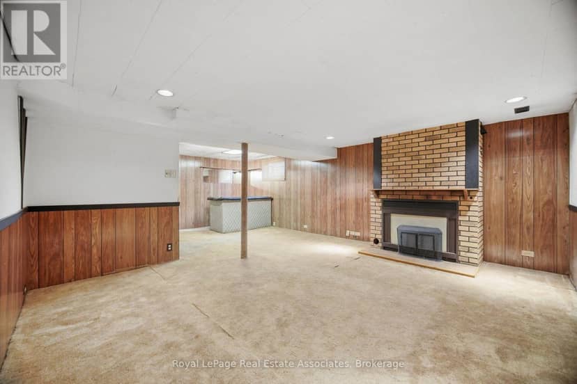 68 Allenby Avenue — photo 38 of 40