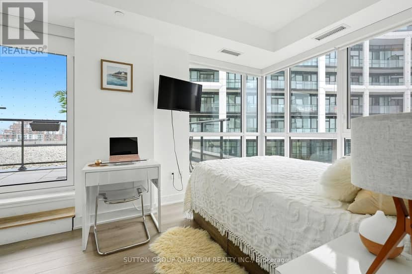 407 - 50 George Butchart Drive — photo 13 of 40
