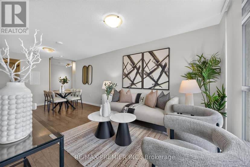 704 - 3091 Dufferin Street — photo 13 of 32