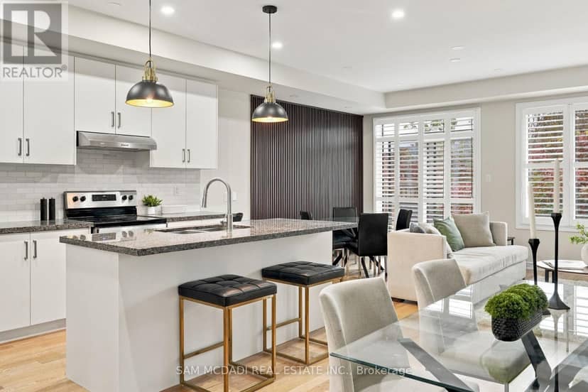 2076 Coppenwood Common, Burlington, photo 5