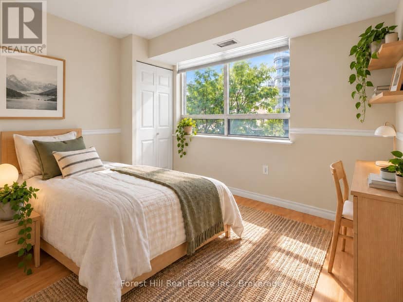 308 - 555 Wilson Heights Boulevard — photo 6 of 27