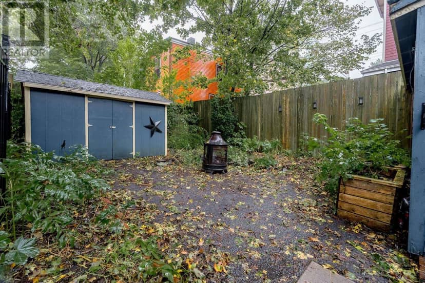 2556 Gottingen Street — photo 31 of 34