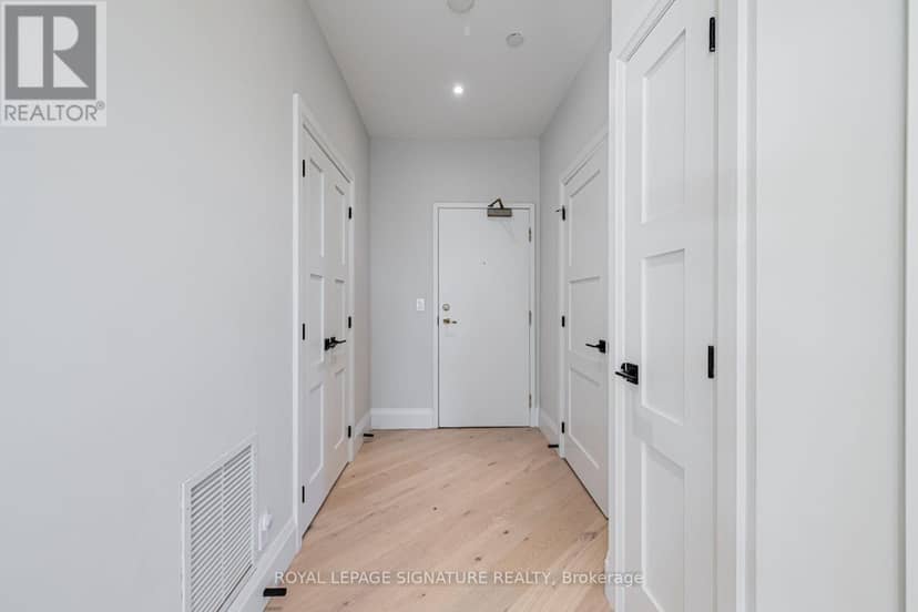 1002 - 980 Yonge Street, Toronto, photo 2