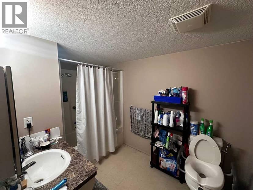 304A, 80 Kelloway Crescent, Red Deer, photo 7