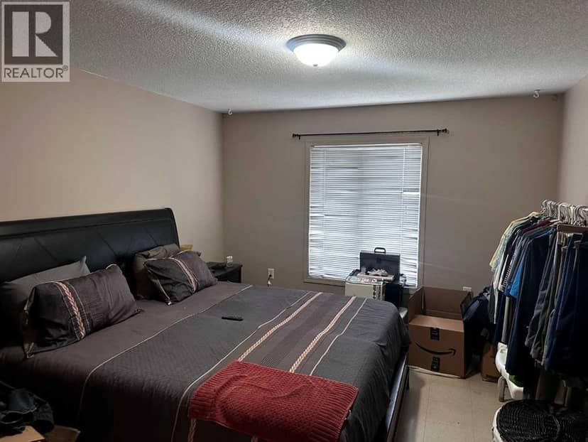 304A, 80 Kelloway Crescent, Red Deer, photo 3