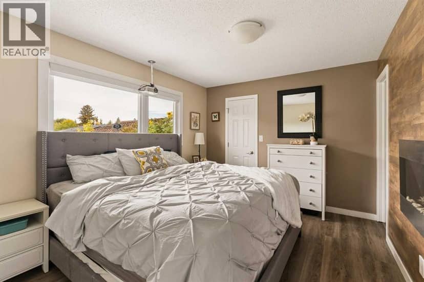 228 Midridge Crescent SE — photo 22 of 40
