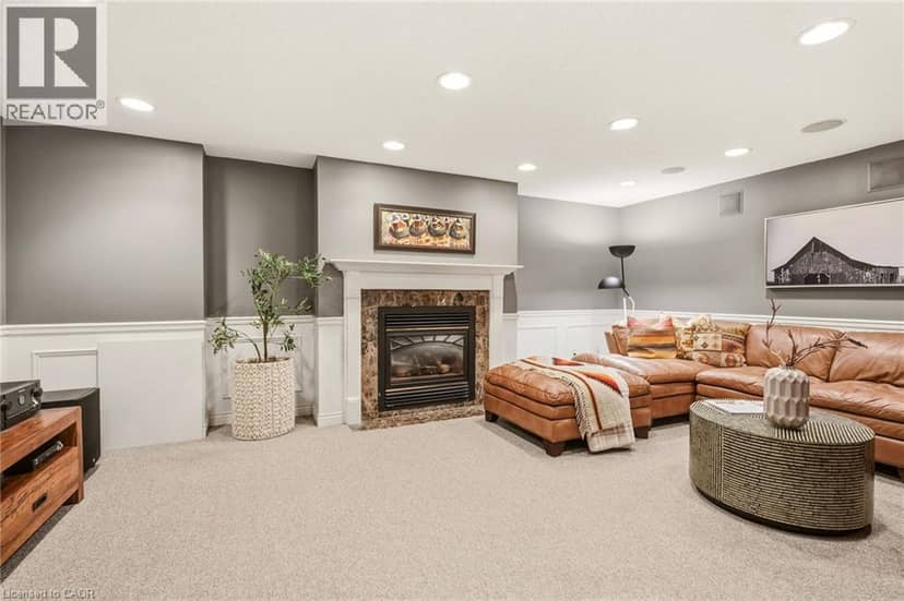 387 VALANNA Crescent — photo 33 of 40