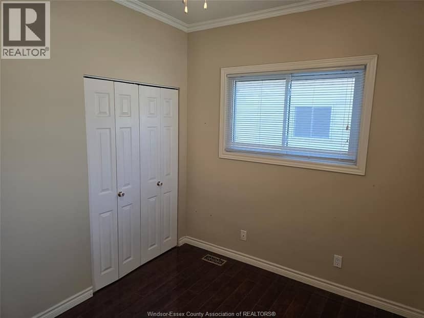 3515 Sandwich Street — photo 11 of 26