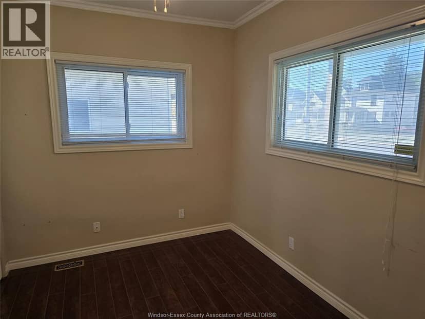 3515 Sandwich Street — photo 12 of 26
