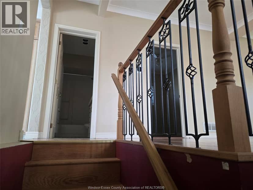 3515 Sandwich Street — photo 14 of 26