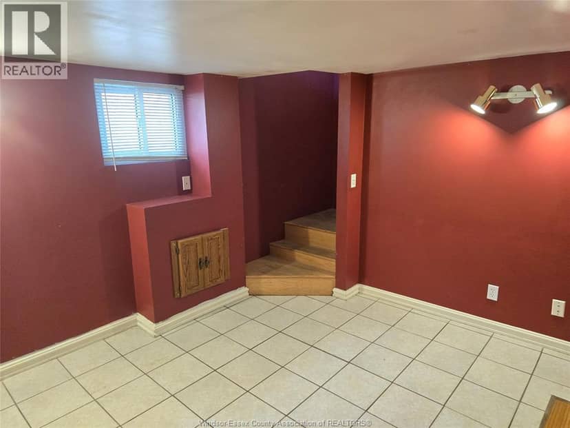 3515 Sandwich Street — photo 16 of 26