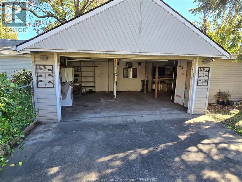 3515 Sandwich Street — photo 19 of 26