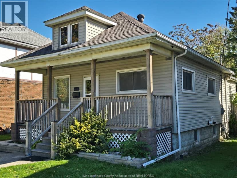 3515 Sandwich Street, Windsor, photo 3