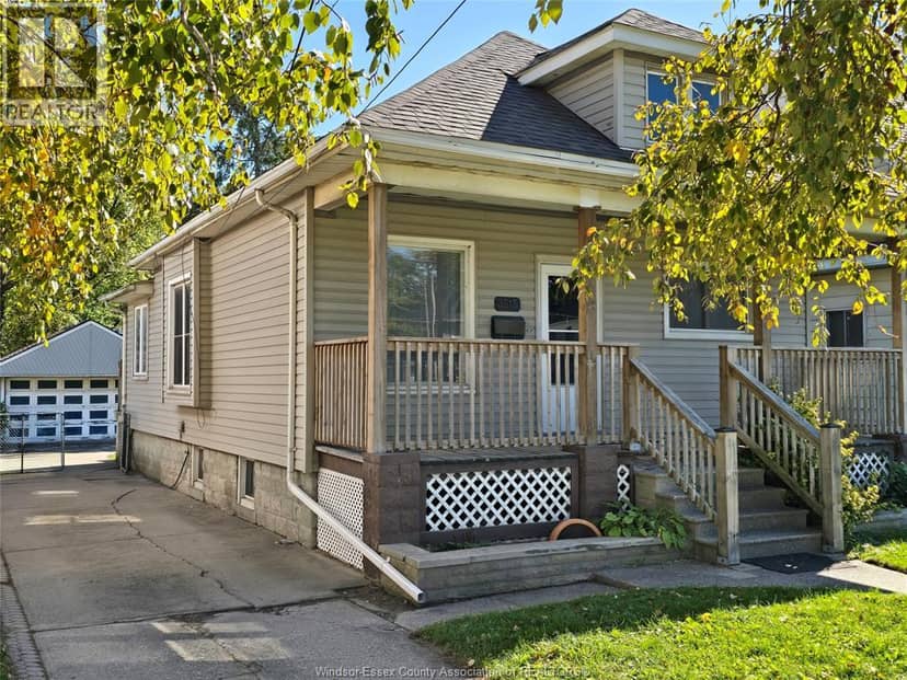 3515 Sandwich Street, Windsor, photo 4