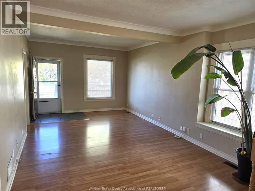 3515 Sandwich Street, Windsor, photo 6